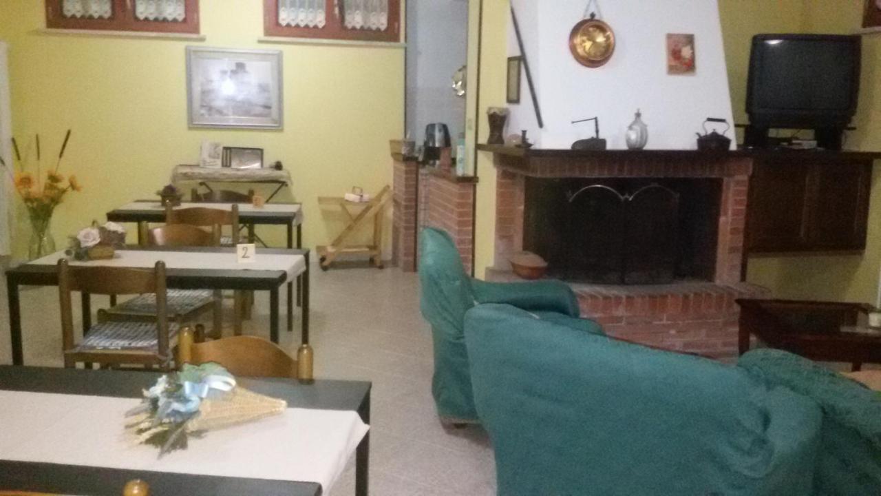 B&B La Villetta Rossa Anzio Exterior foto