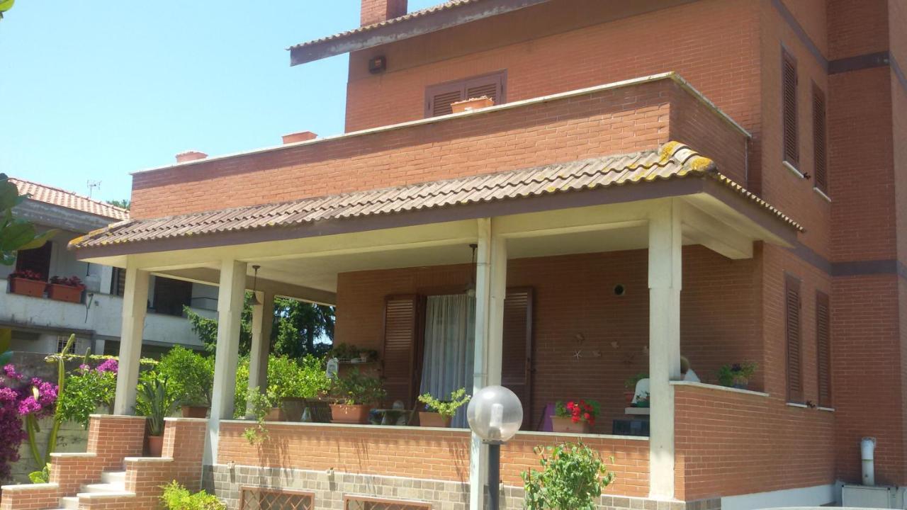 B&B La Villetta Rossa Anzio Exterior foto